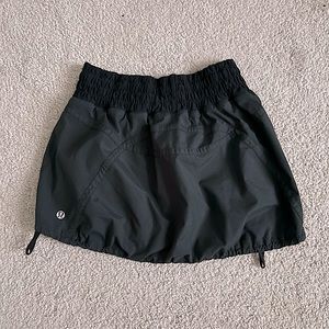 LULULEMON SKIRT